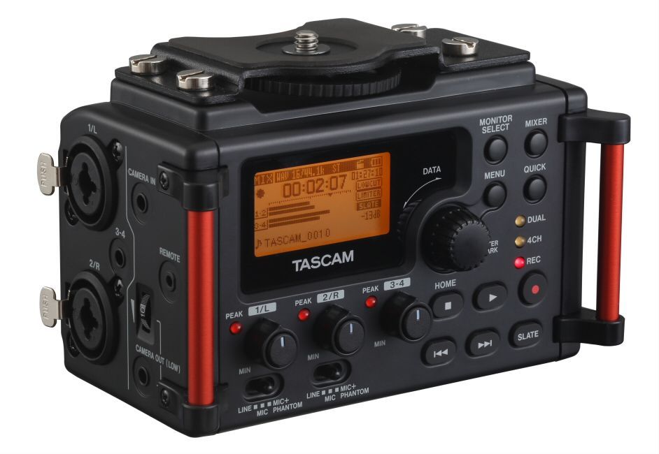 Профессиональный мобильный рекордер Tascam DR-60DMK2 открывает новые возможности для качественной звукозаписи на площадке. Четыре микрофонных входа с фантомным питанием и поддержка 24-битного звука обеспечивают чистый детализированный аудиоматериал. Компа